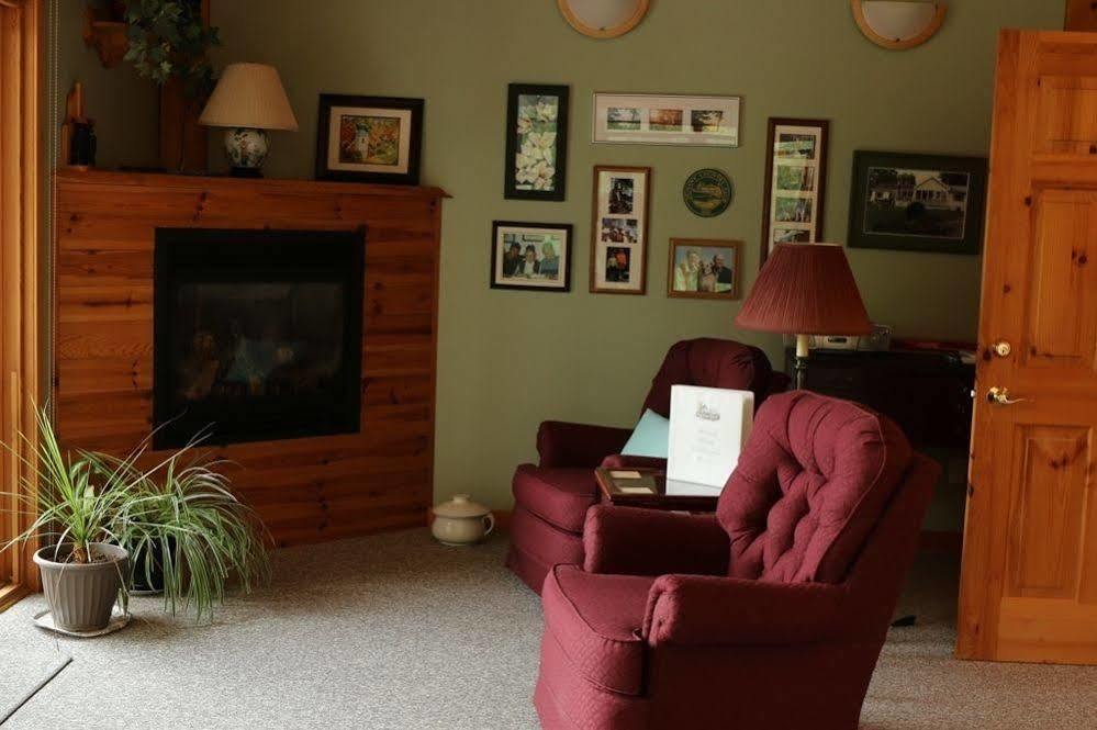 Sunny Rock Bed&Breakfast Minden Bagian luar foto